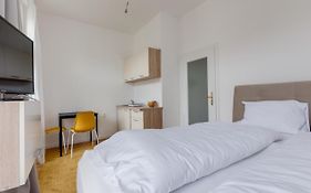 Jt'S Apartments Spanelska Str.